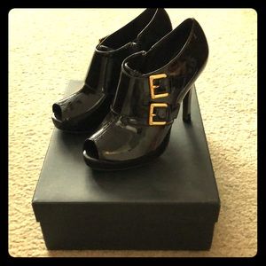 BCBGMAXAZRIA Norberta Platform Bootie